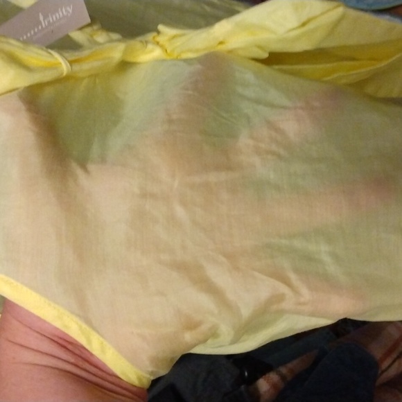 Trinity women's canary yellow sleeveless top Sz Medium - Picture 8 of 17